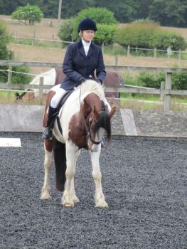 Maz Edwards with Little Merry Jerry Taking a Bow