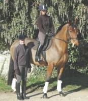 Gilly on foot with her good friend and client Louise Downing on her lovely mare Pip